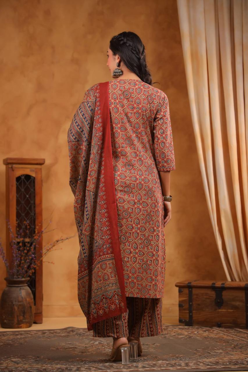 Ajrak Print Dupatta Set