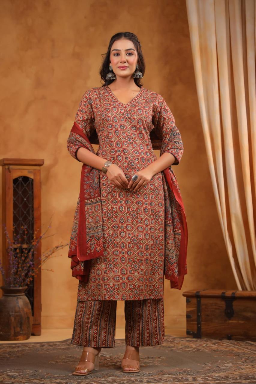 Ajrak Print Dupatta Set